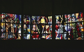 Glasfensterkranz Linz-St. Michael